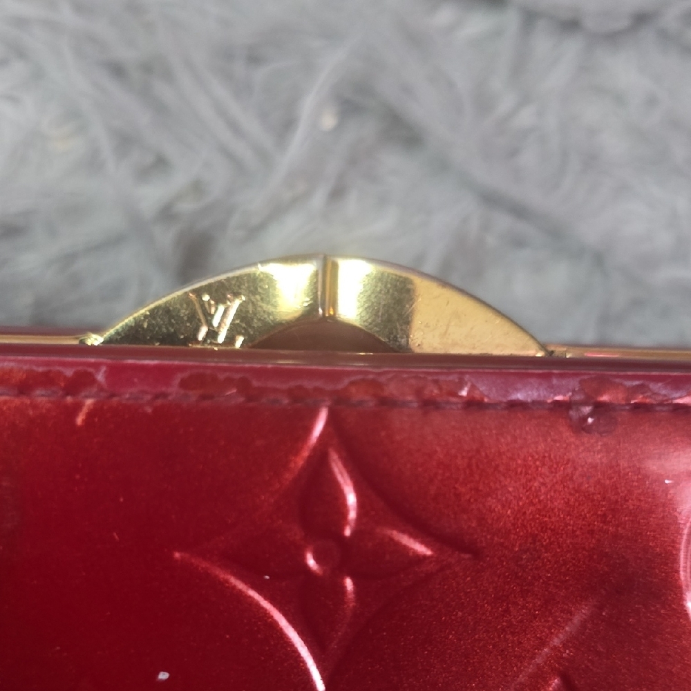 Louis Vuitton Monogram Vernis with Kiss lock Red Patent Small Wallet USED - Picture 8 of 13